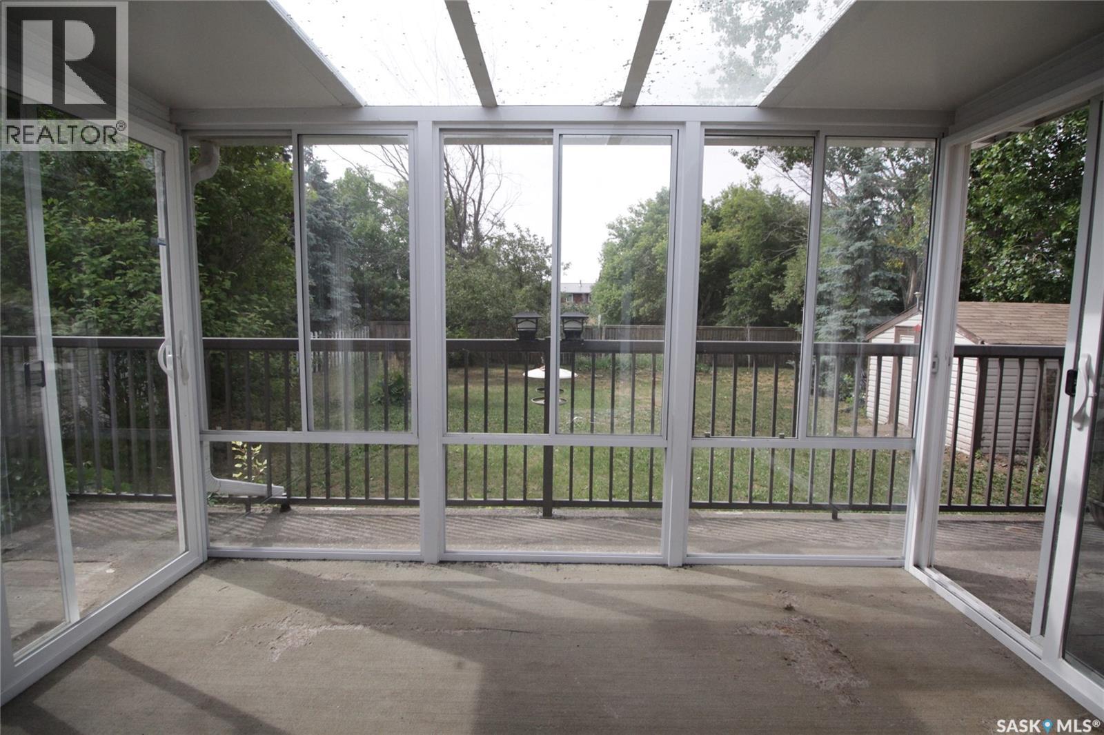 221 4th Avenue, Whitewood, Saskatchewan  S0G 5C0 - Photo 27 - SK012497