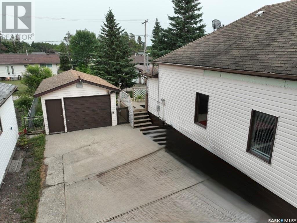 710 Prince Street, Hudson Bay, Saskatchewan  S0E 0Y0 - Photo 36 - SK984244