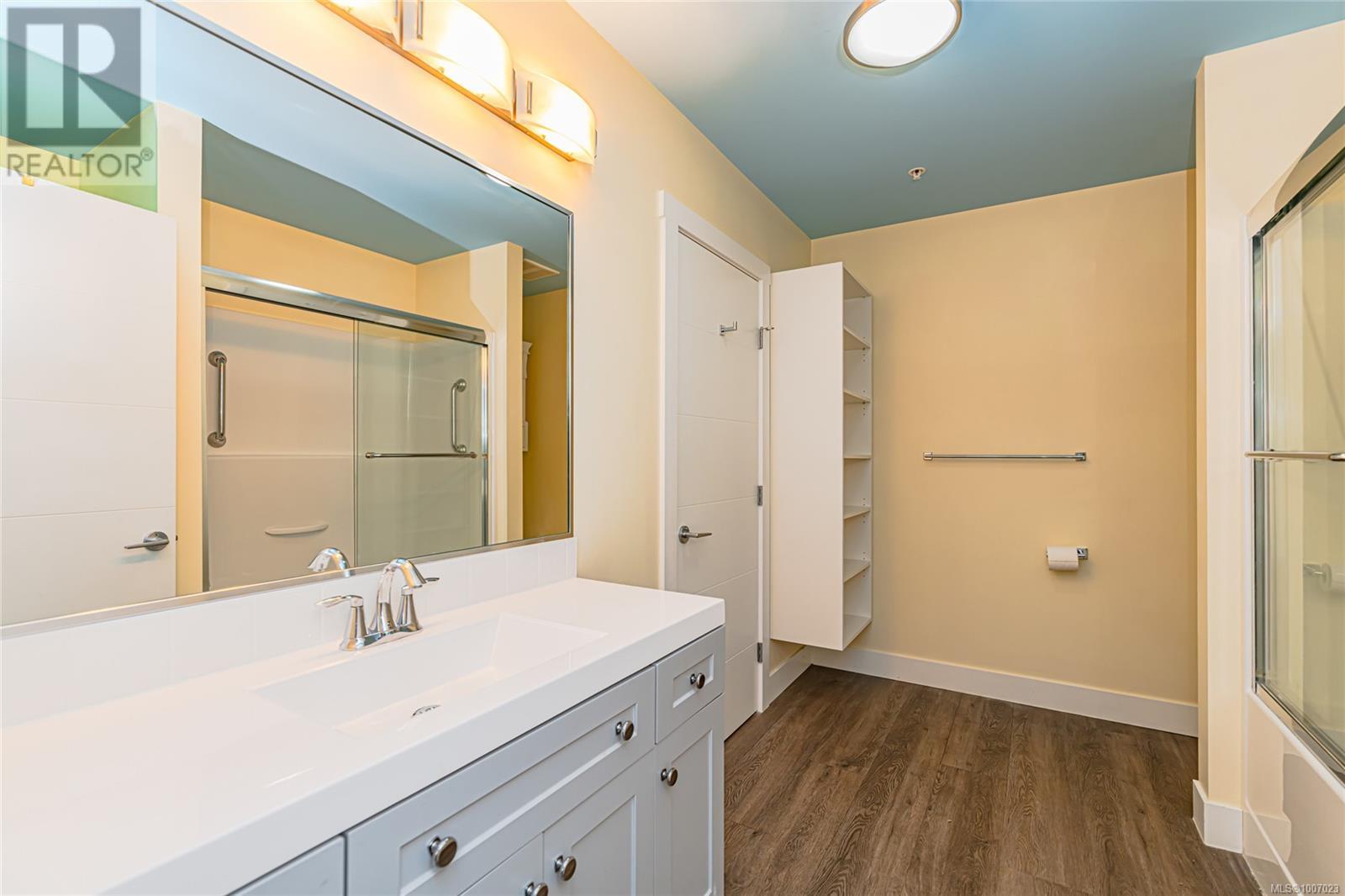203 5822 Garden St, Duncan, British Columbia  V9L 3V9 - Photo 4 - 1007023