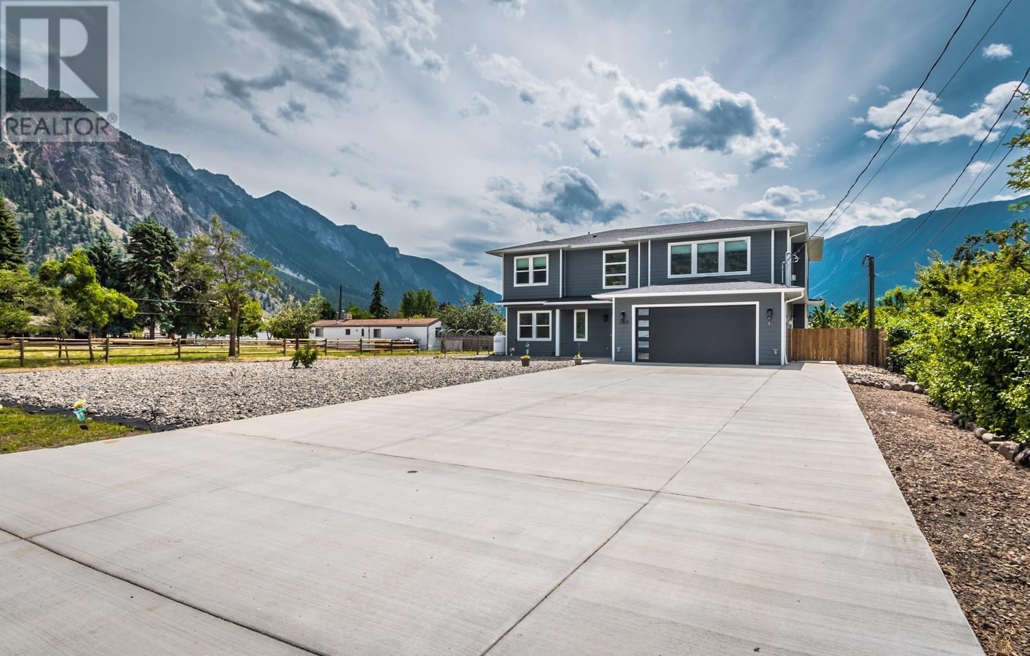180 HOLLYWOOD Crescent, lillooet, British Columbia