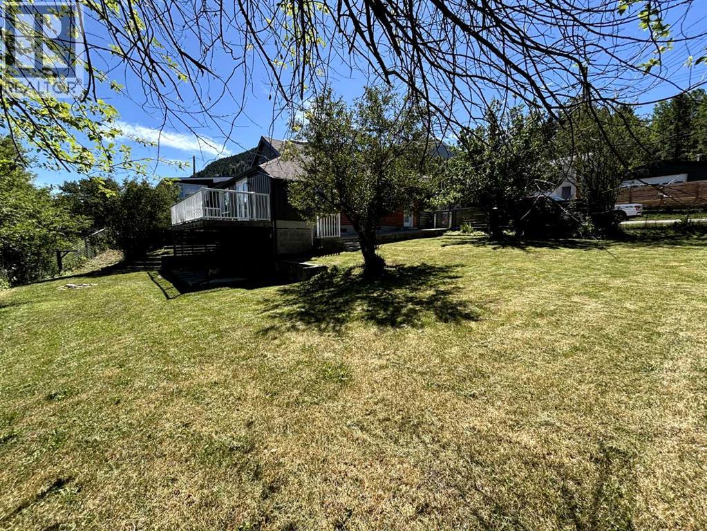 Property at 13441 17 Avenue image 3