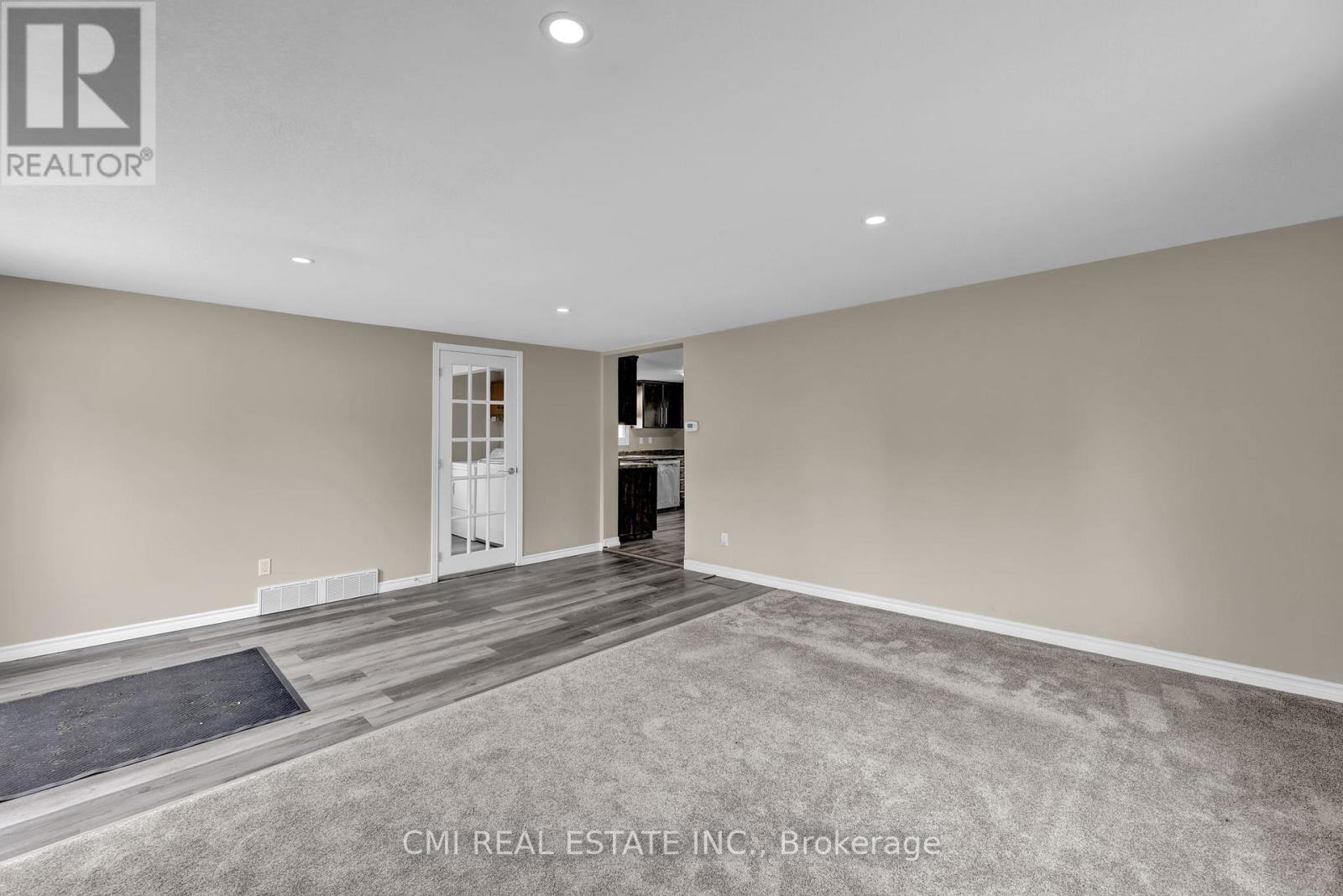 5840 Telfer Road, Sarnia, Ontario  N7T 7H2 - Photo 5 - X12282045