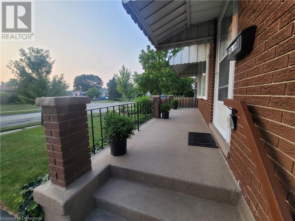 Property at 53 KINGSWOOD Drive image 2