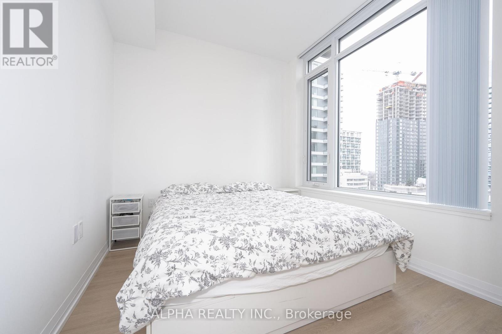 2017 - 50 Dunfield Ave Avenue, Toronto, Ontario  M4S 0E4 - Photo 11 - C12282048