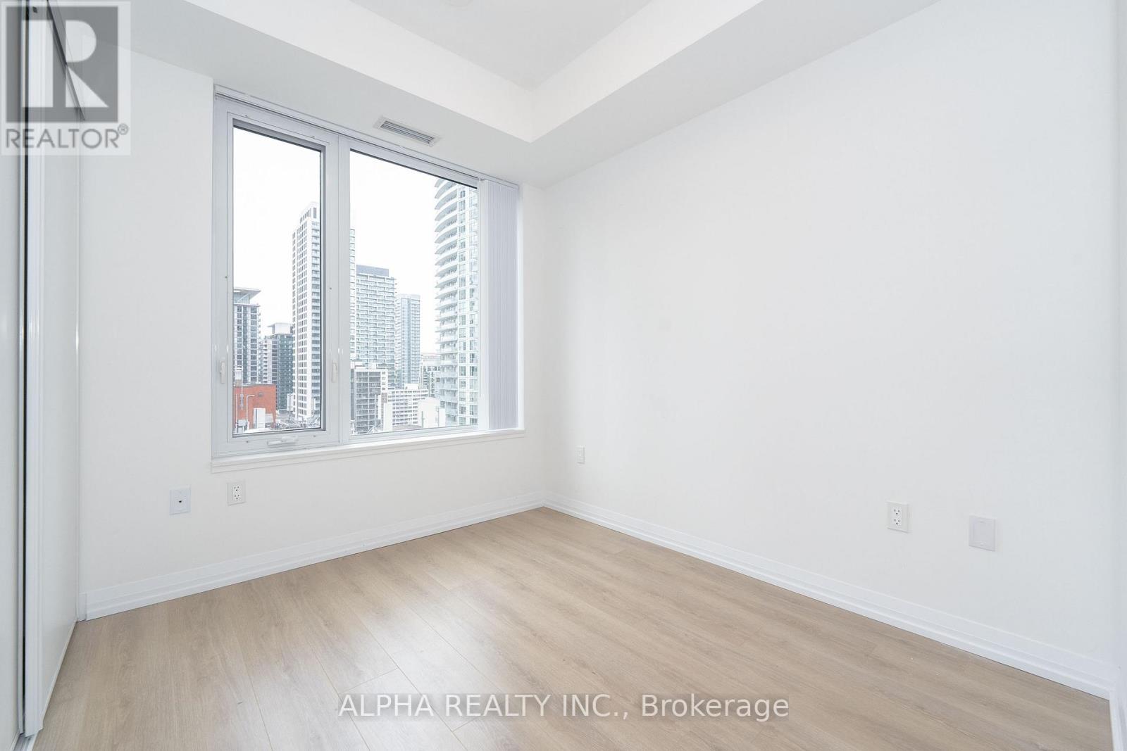 2017 - 50 Dunfield Ave Avenue, Toronto, Ontario  M4S 0E4 - Photo 13 - C12282048