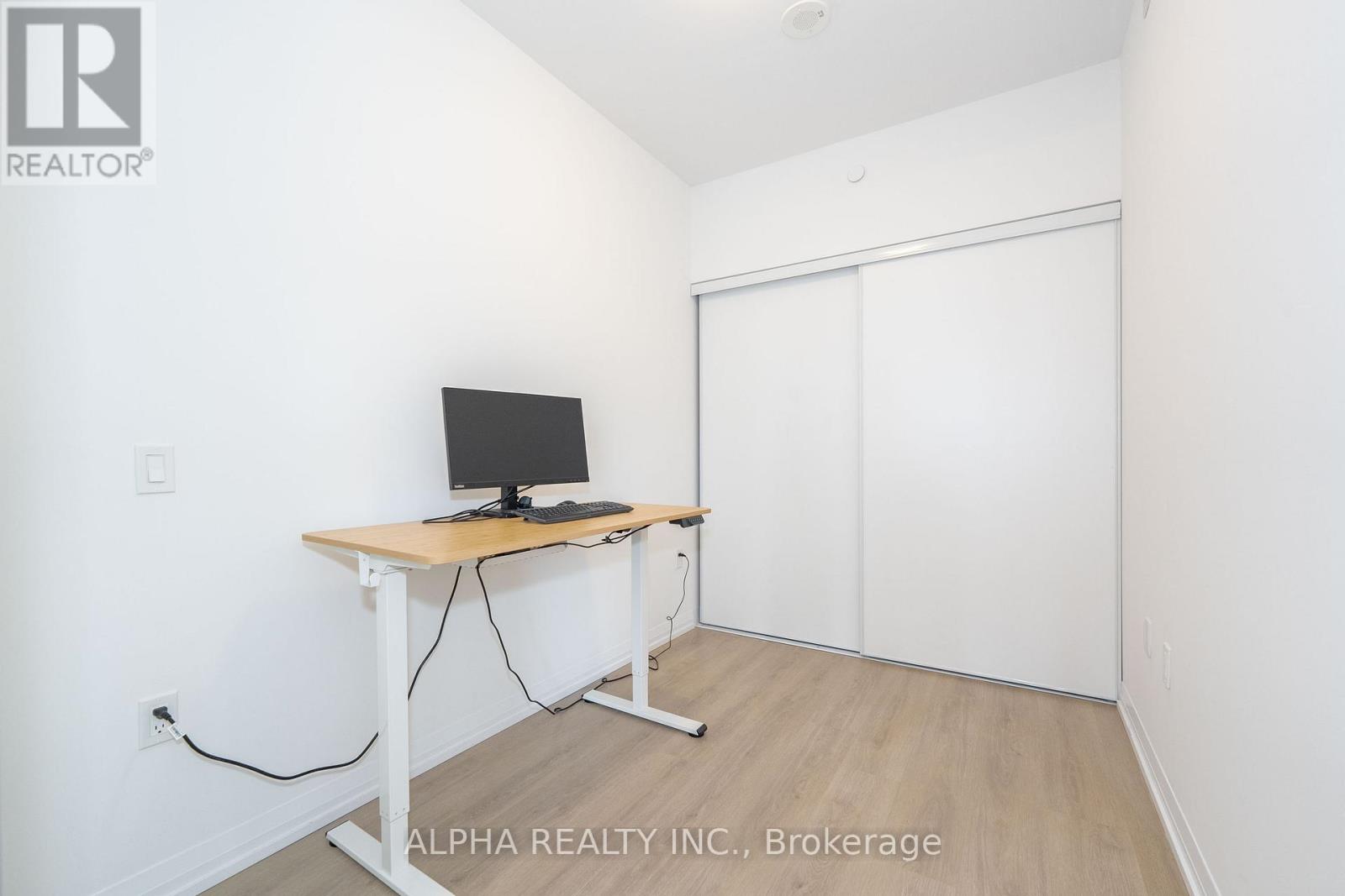 2017 - 50 Dunfield Ave Avenue, Toronto, Ontario  M4S 0E4 - Photo 18 - C12282048