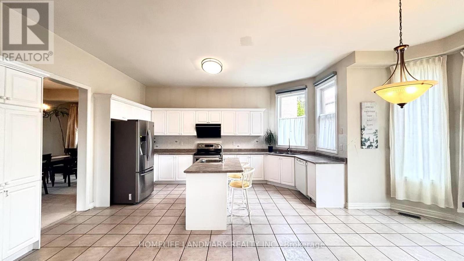 79 Boxwood Crescent, Markham, Ontario  L3S 3V1 - Photo 6 - N12282069
