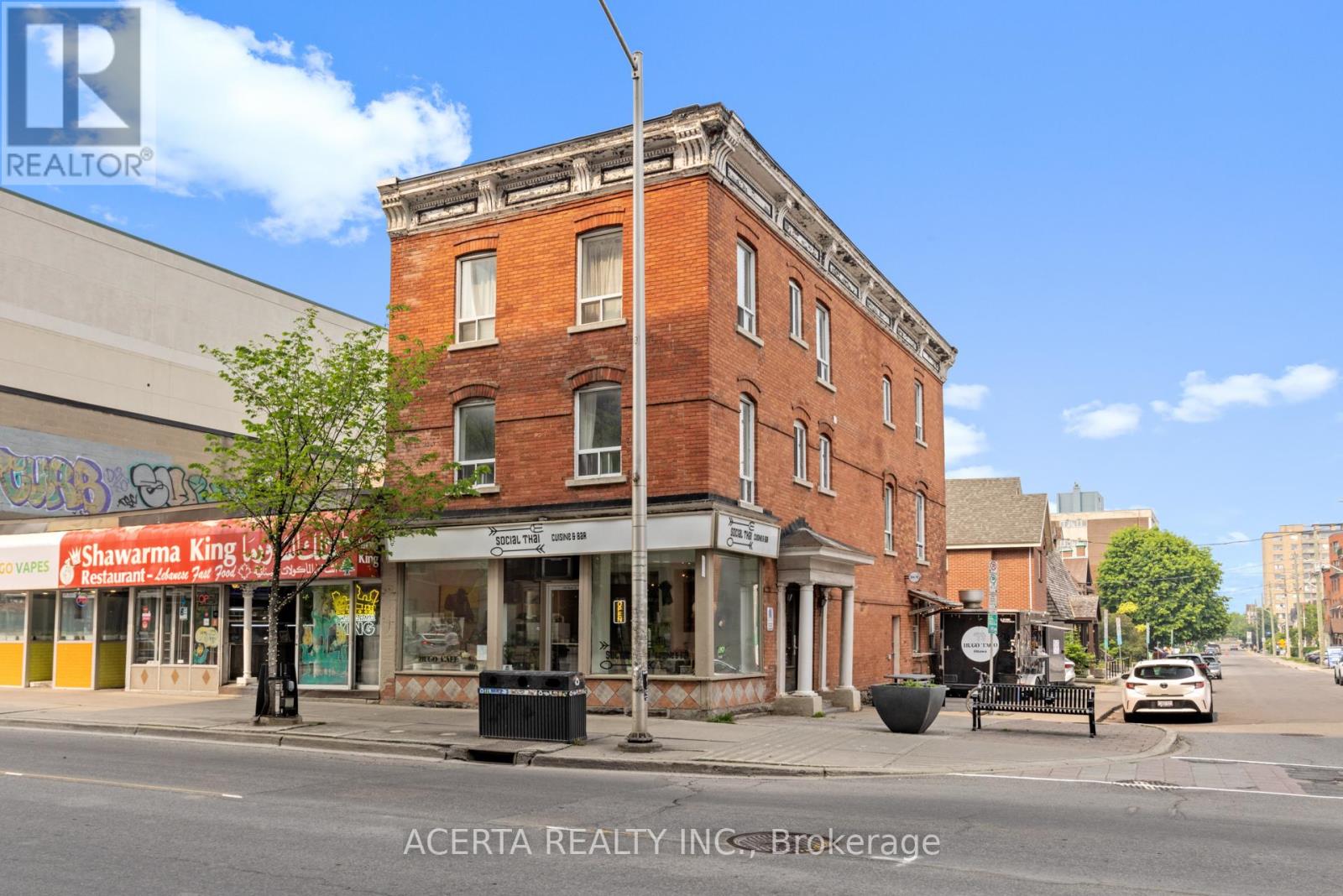 399 BANK STREET, Ottawa, Ontario