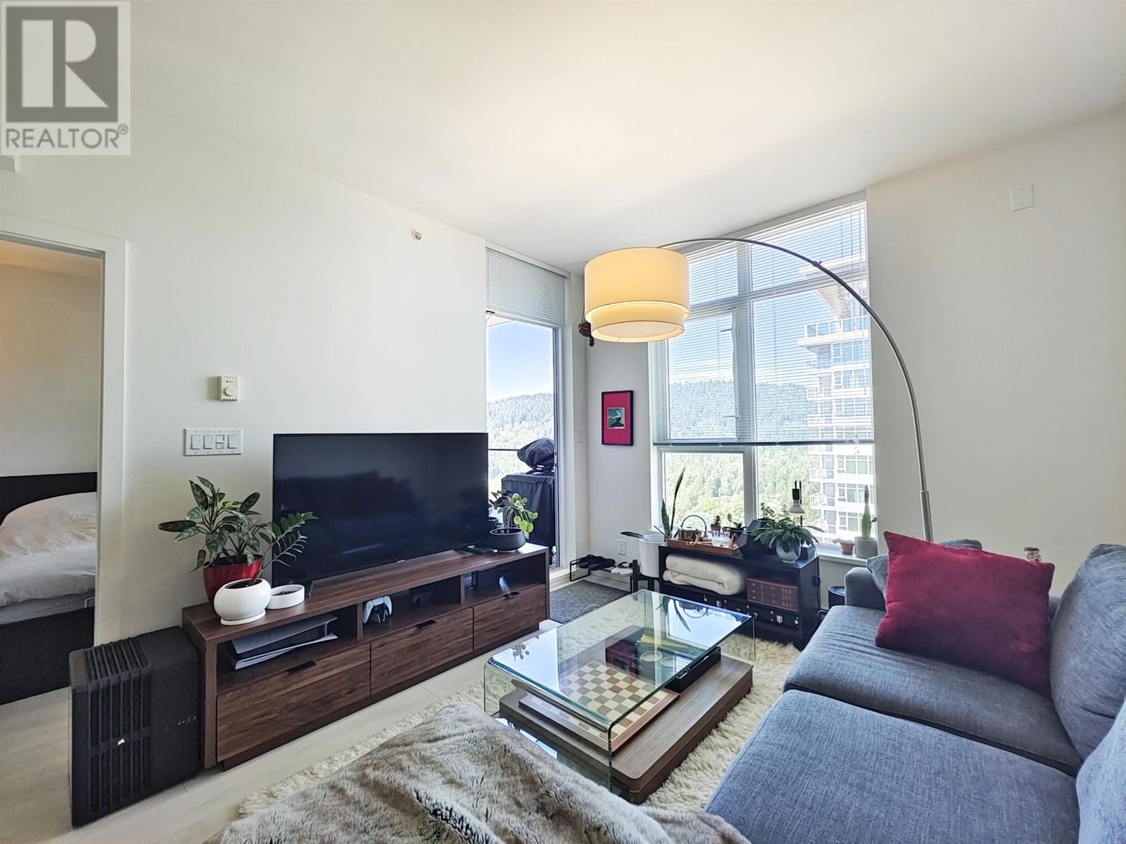 1605 691 North Road, Coquitlam, British Columbia  V3J 0H9 - Photo 2 - R3021217
