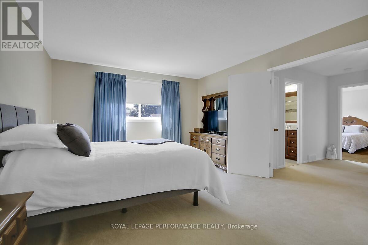 6343 Viseneau Drive, Ottawa, Ontario  K1C 2G8 - Photo 20 - X12282123