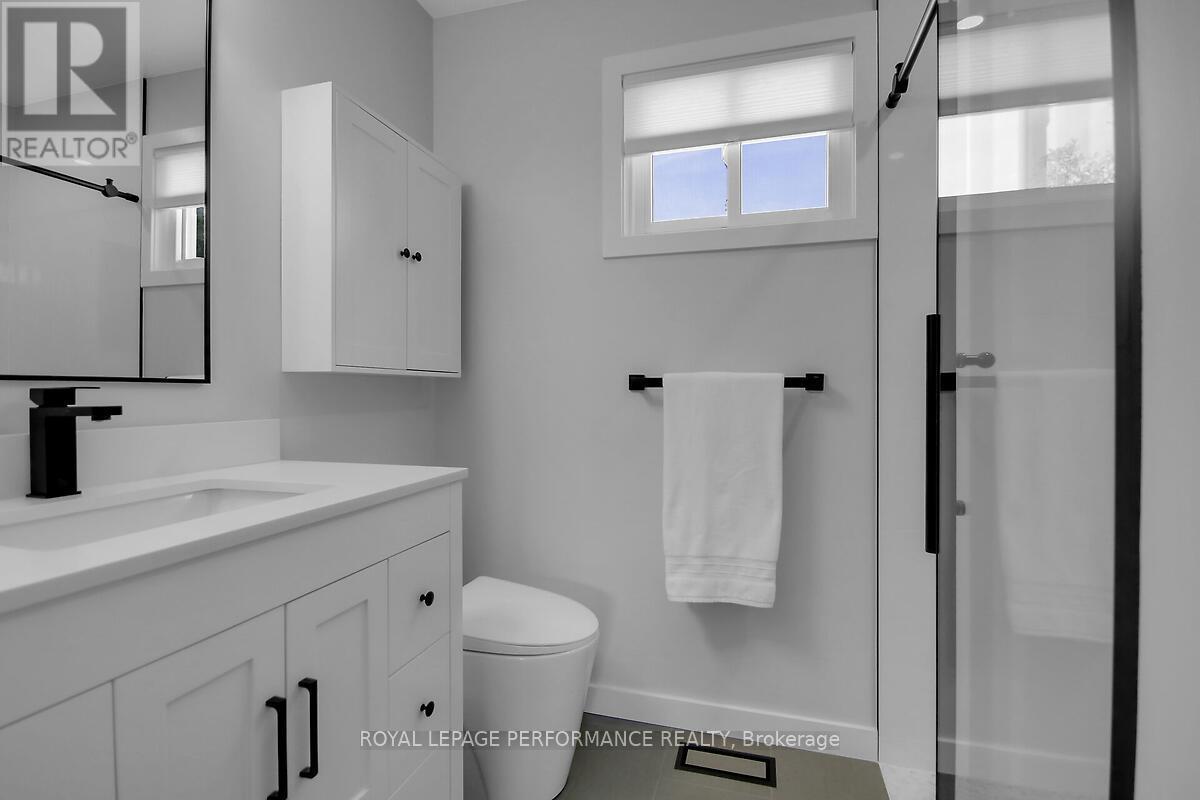 6343 Viseneau Drive, Ottawa, Ontario  K1C 2G8 - Photo 21 - X12282123