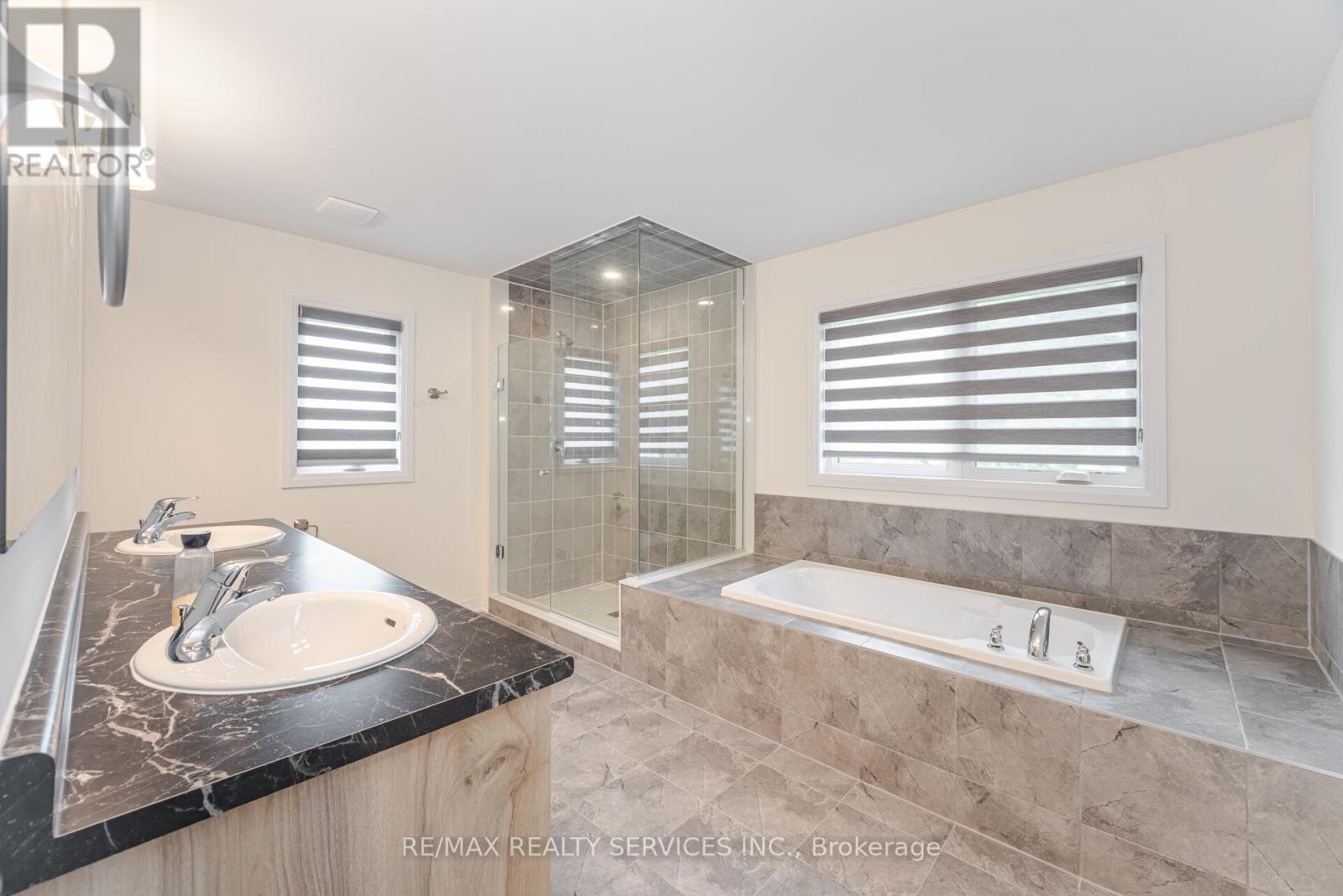 485 Adelaide Street, Wellington North (Arthur), Ontario  N0G 1A0 - Photo 28 - X12282129