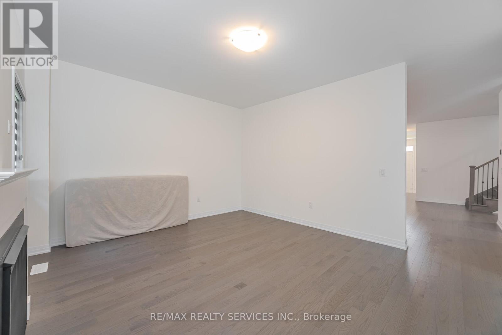 485 Adelaide Street, Wellington North (Arthur), Ontario  N0G 1A0 - Photo 9 - X12282129