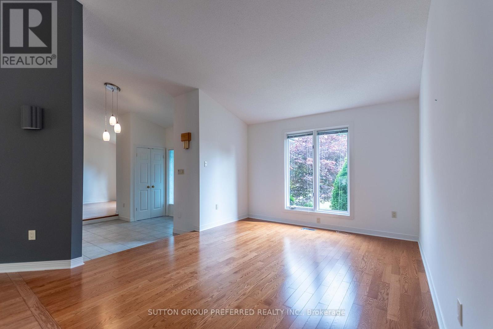 1 Highland Woods Court, London South, Ontario  N6C 5W9 - Photo 18 - X12282209