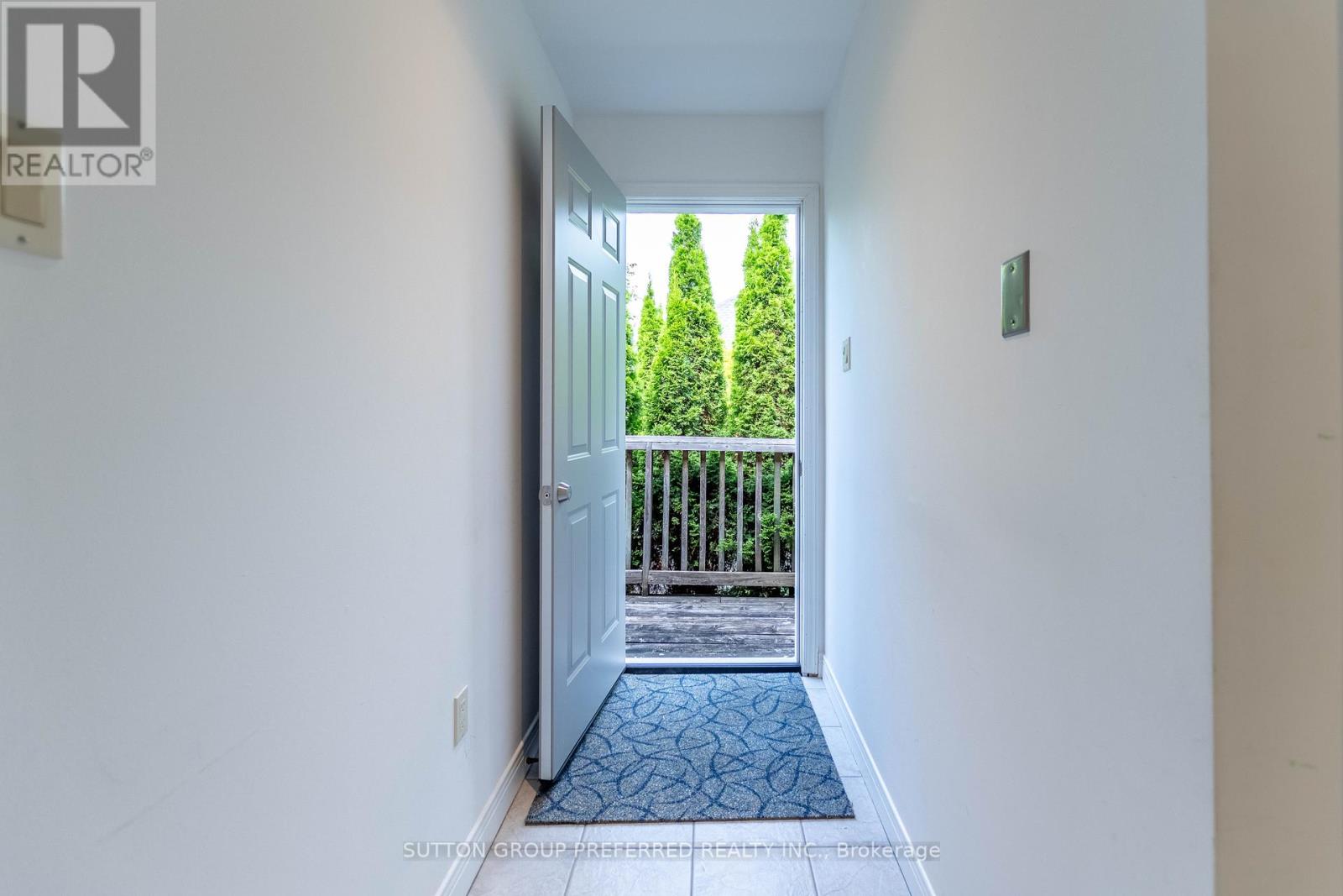 1 Highland Woods Court, London South, Ontario  N6C 5W9 - Photo 36 - X12282209