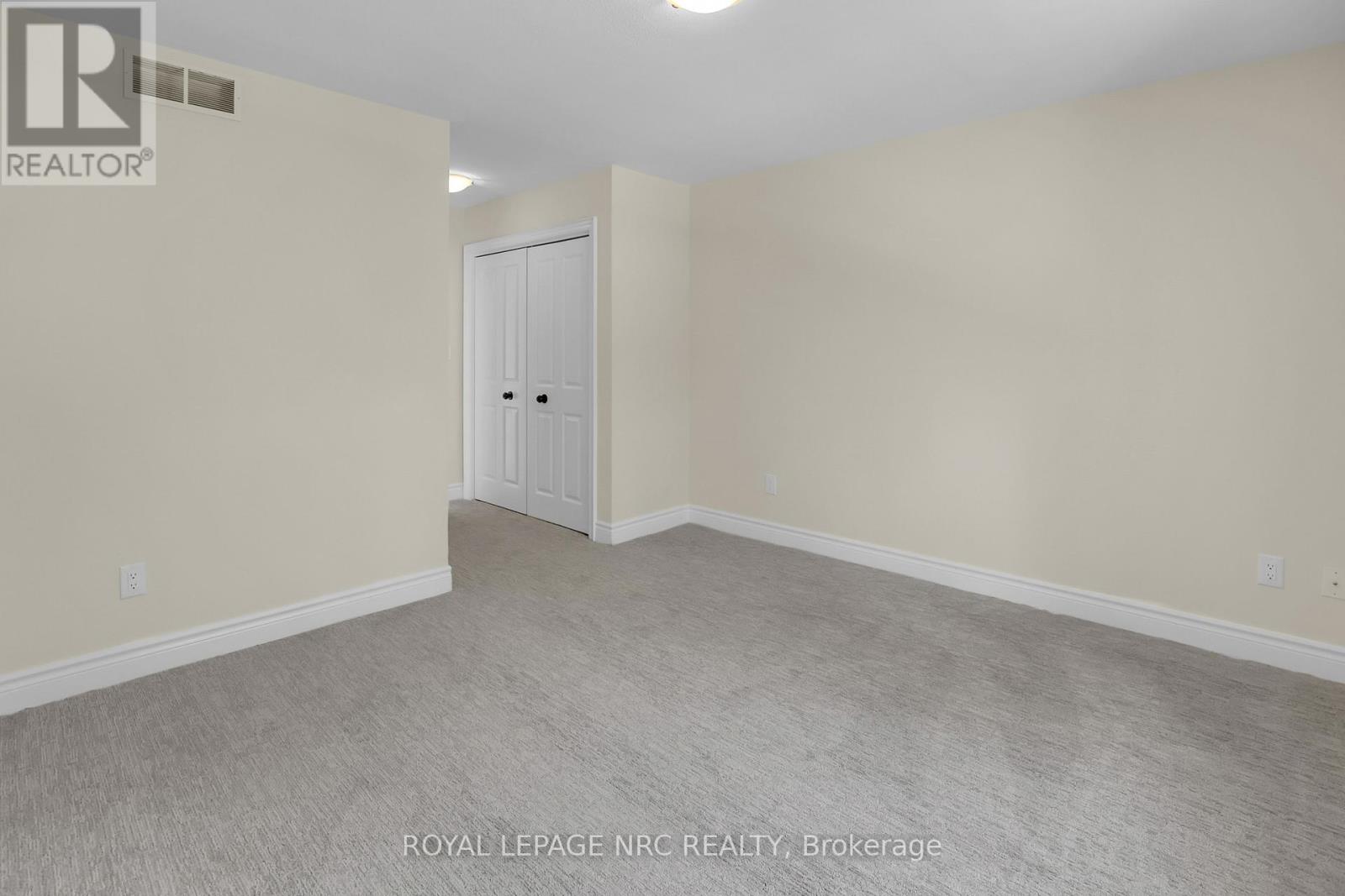 56 Queens Circle, Fort Erie, Ontario  L0S 1B0 - Photo 23 - X12282215