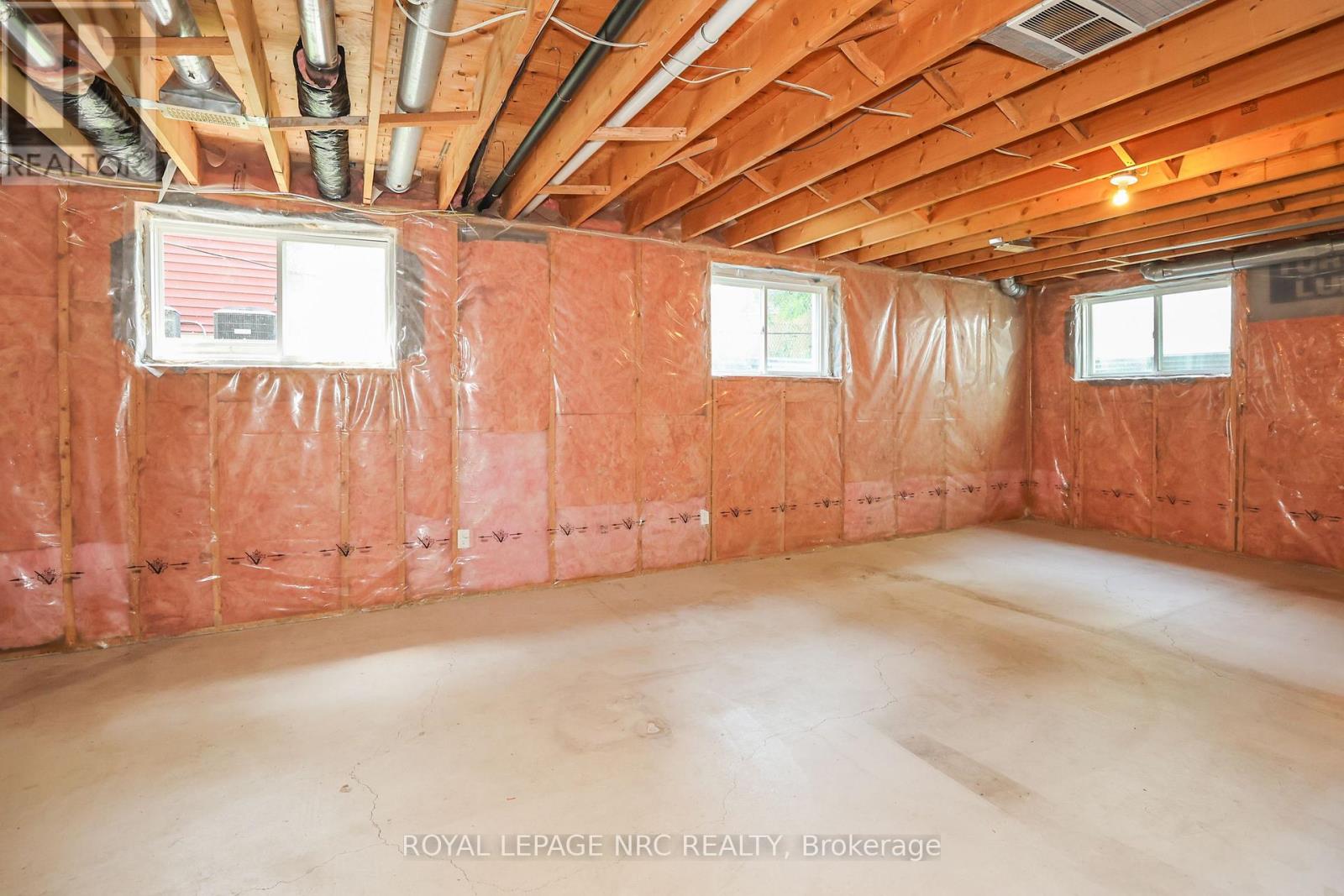 56 Queens Circle, Fort Erie, Ontario  L0S 1B0 - Photo 28 - X12282215