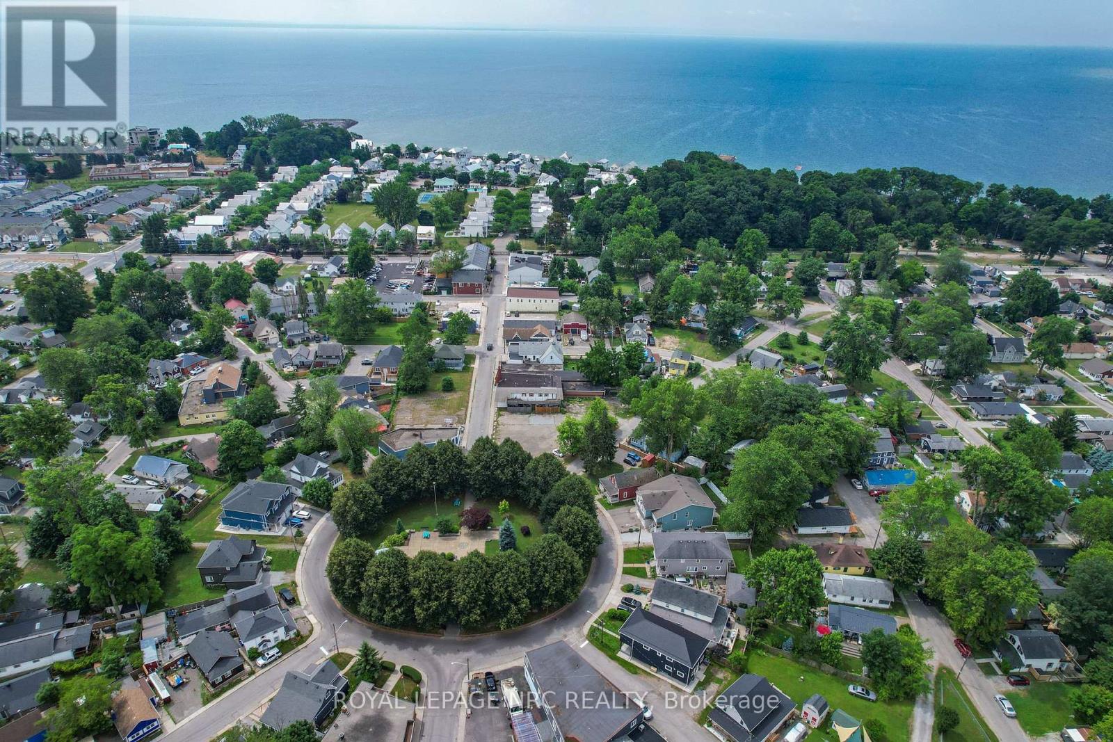 56 Queens Circle, Fort Erie, Ontario  L0S 1B0 - Photo 36 - X12282215