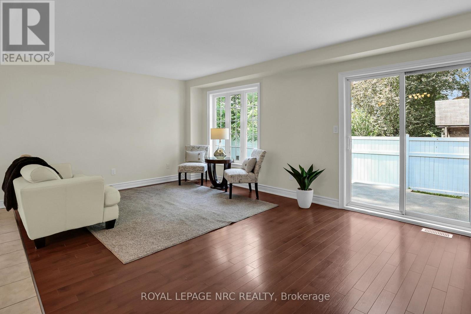 56 Queens Circle, Fort Erie, Ontario  L0S 1B0 - Photo 8 - X12282215