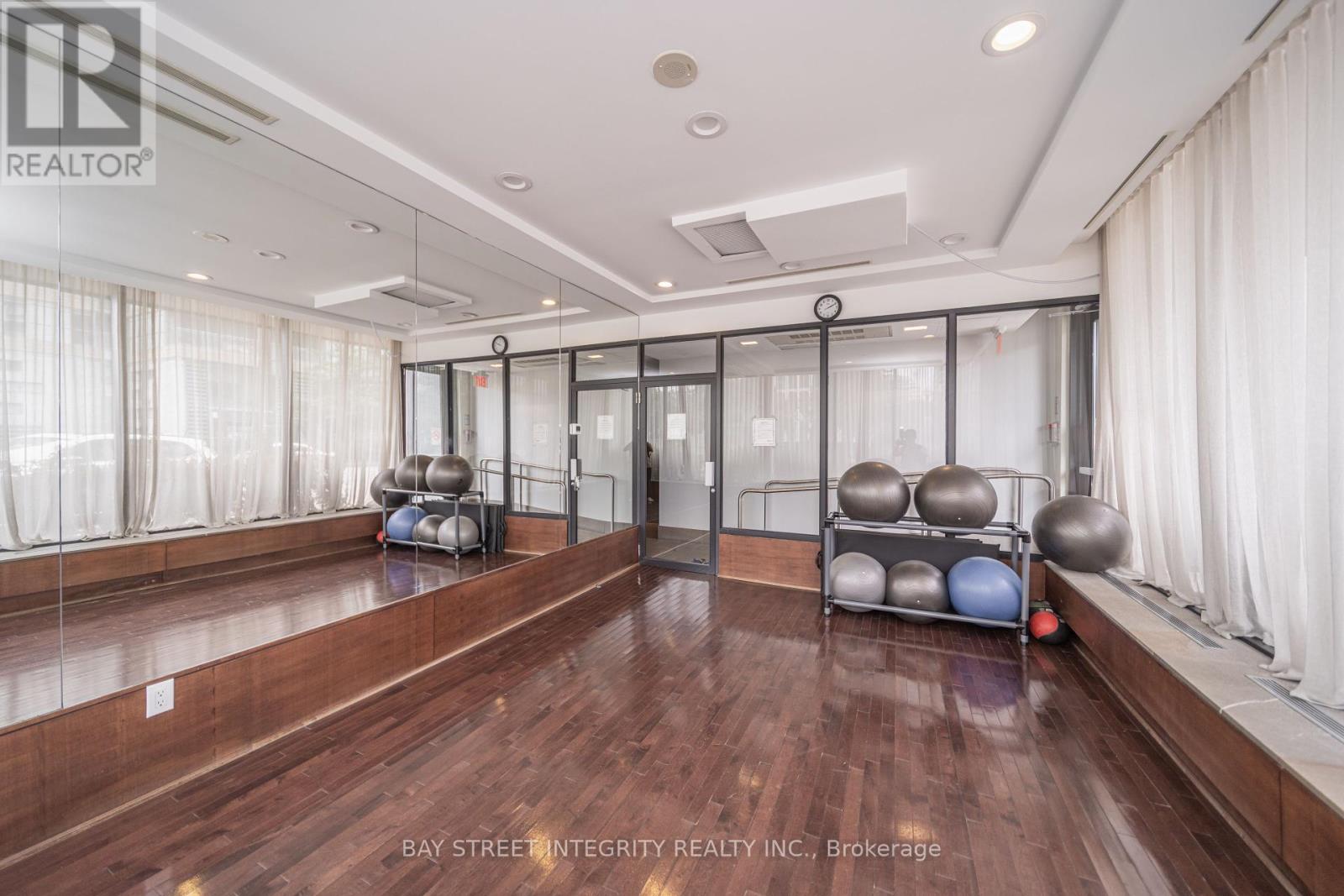 1103 - 25 Capreol Court, Toronto, Ontario  M5V 3Z7 - Photo 35 - C12282180