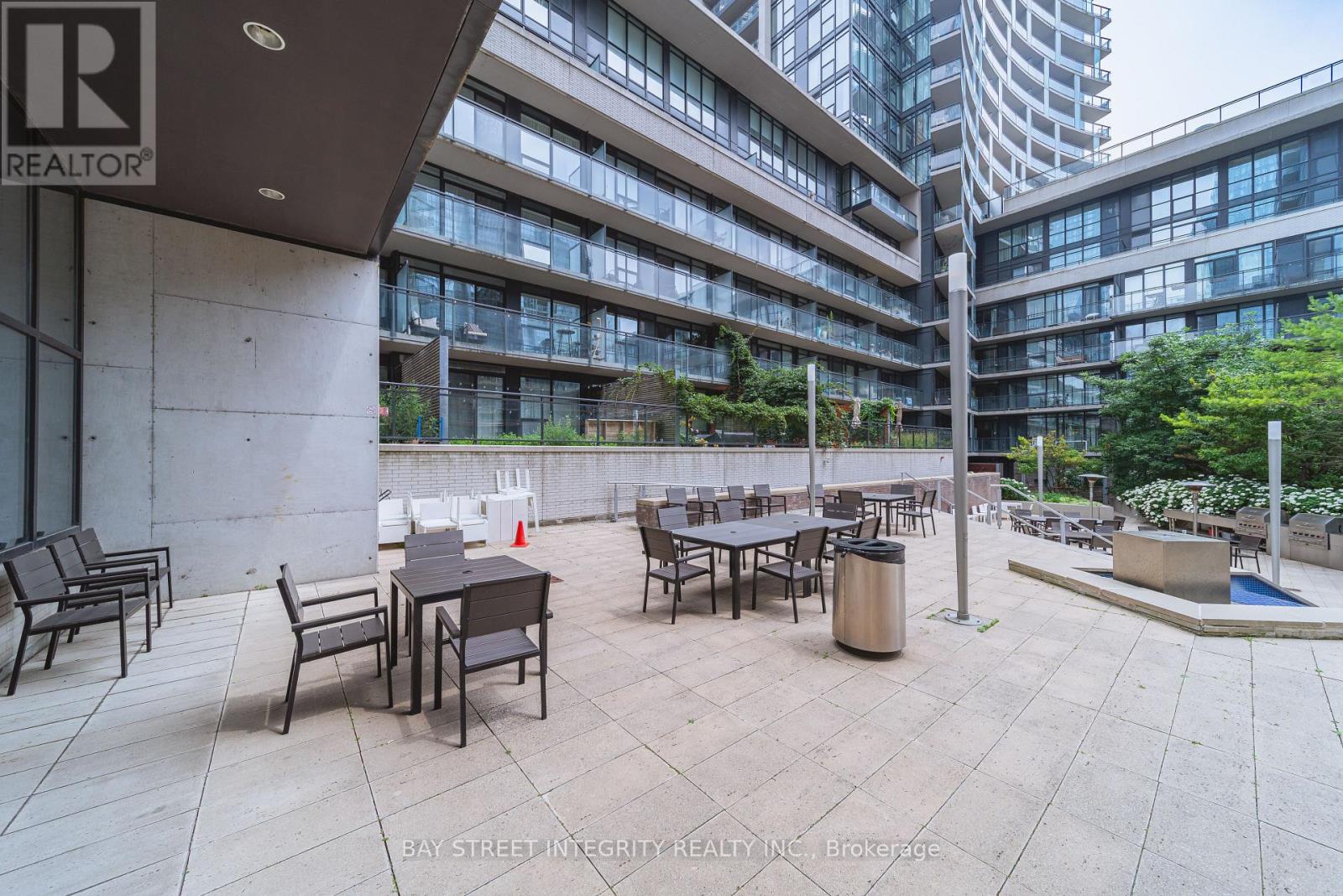 1103 - 25 Capreol Court, Toronto, Ontario  M5V 3Z7 - Photo 41 - C12282180