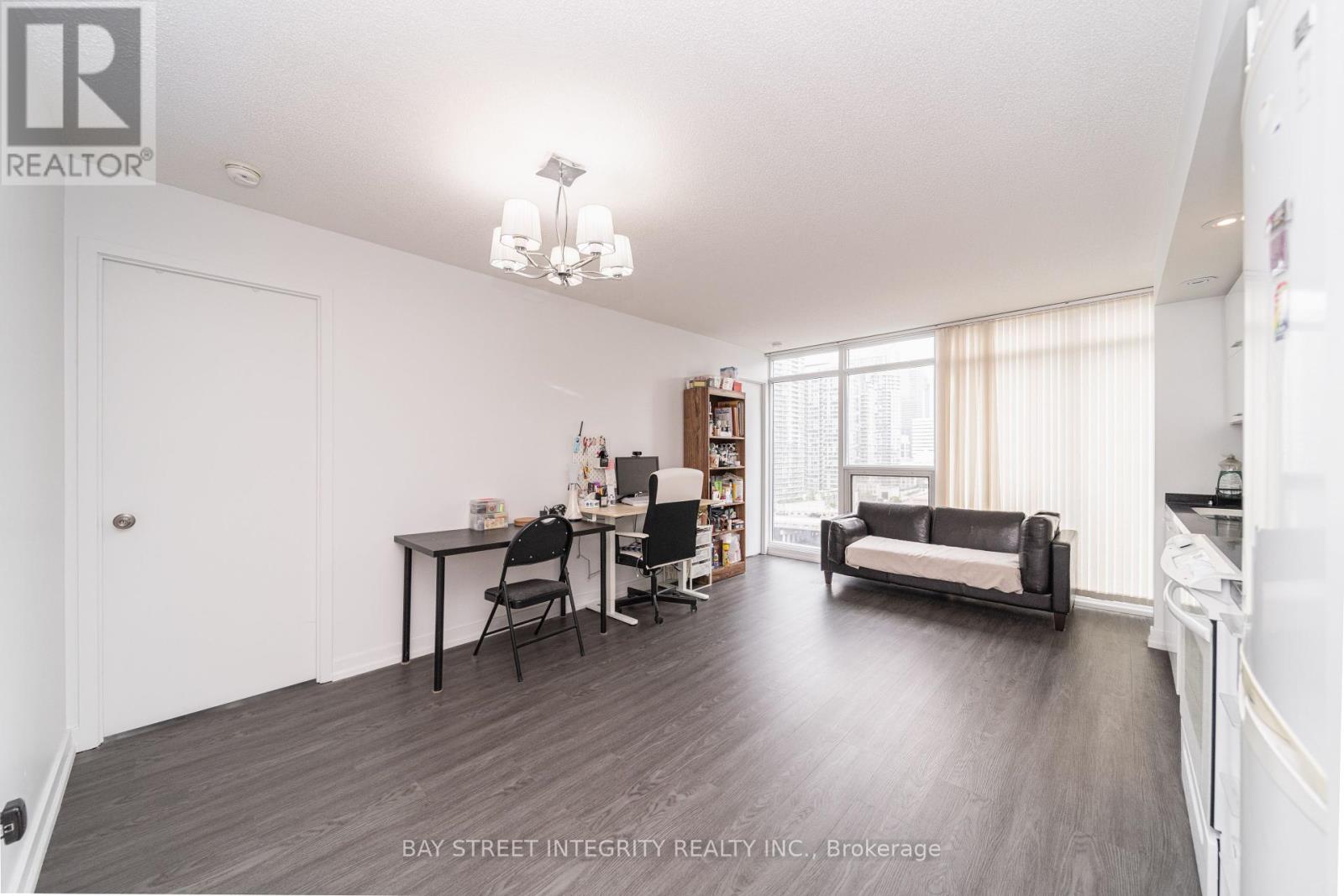 1103 - 25 Capreol Court, Toronto, Ontario  M5V 3Z7 - Photo 7 - C12282180