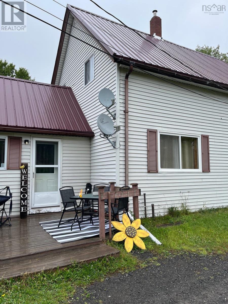 2060 Queen Street, Westville, Nova Scotia  B0K 2A0 - Photo 9 - 202517227