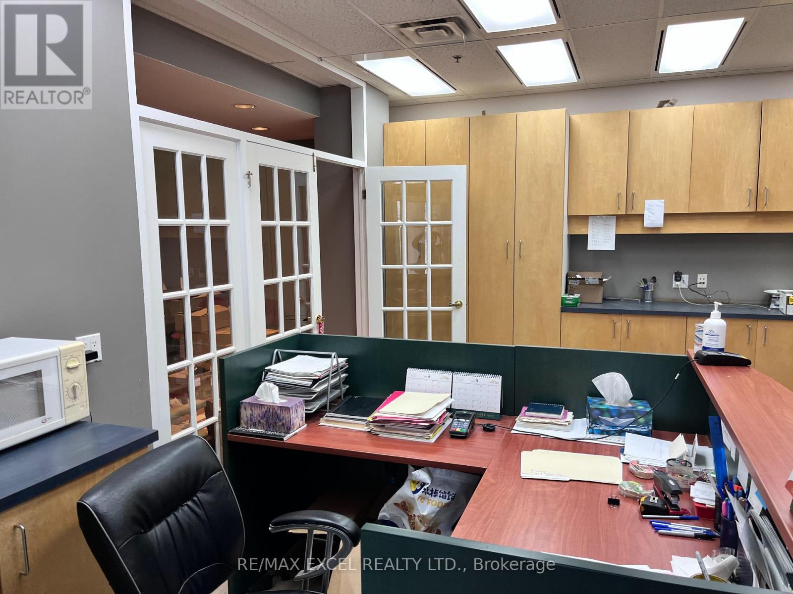 Property at 201 - 7368 YONGE STREET image 3