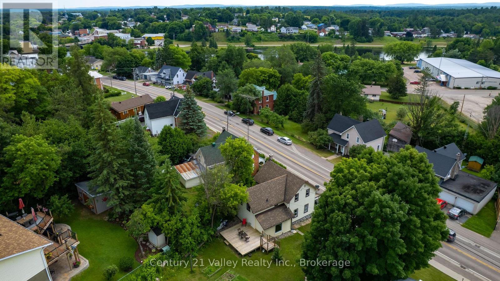 199 Bonnechere Street W, Bonnechere Valley, Ontario K0J 1T0 - Photo 34 - X12282224