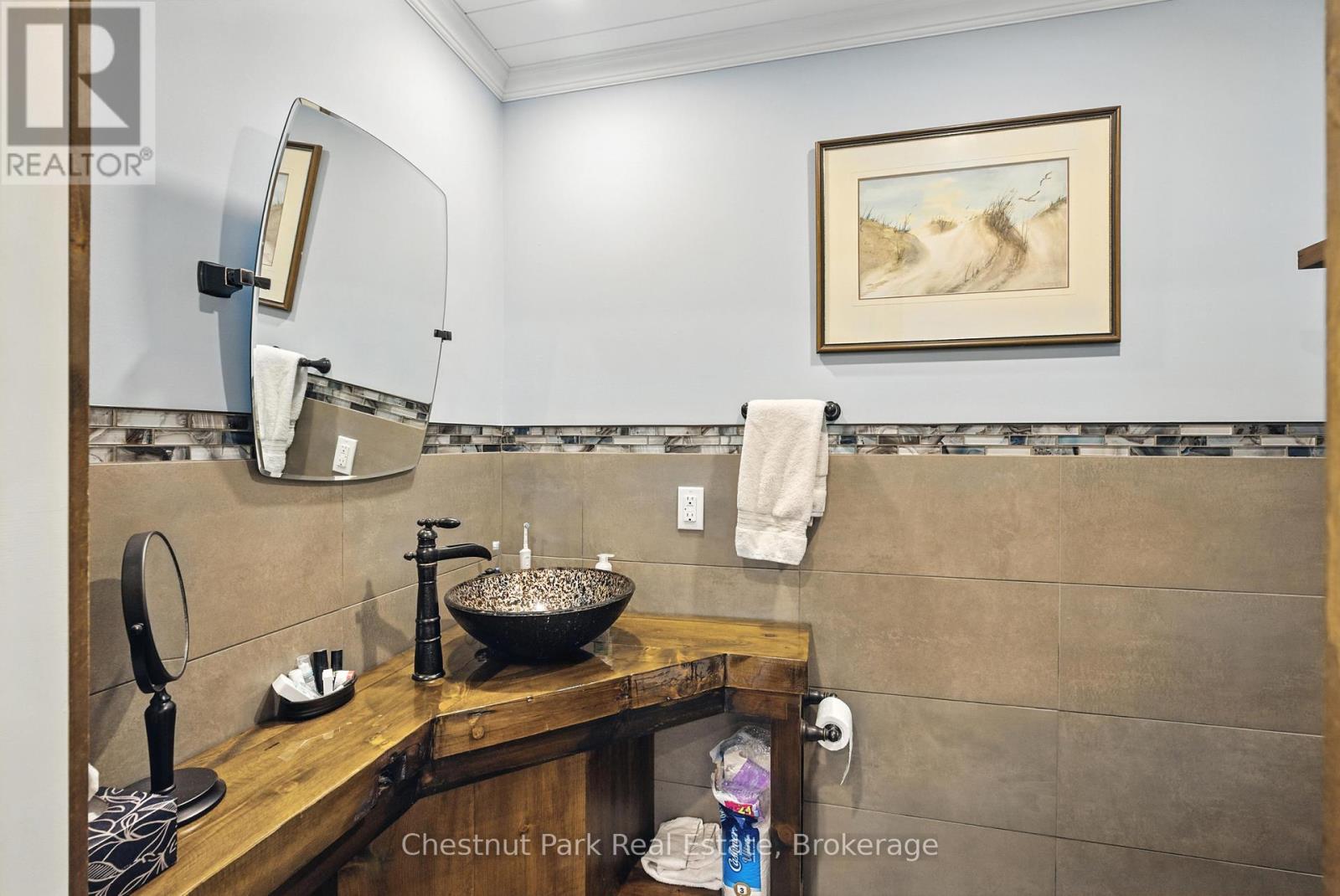 212 James Street, Bracebridge, Ontario  P1L 2B8 - Photo 38 - X12262438