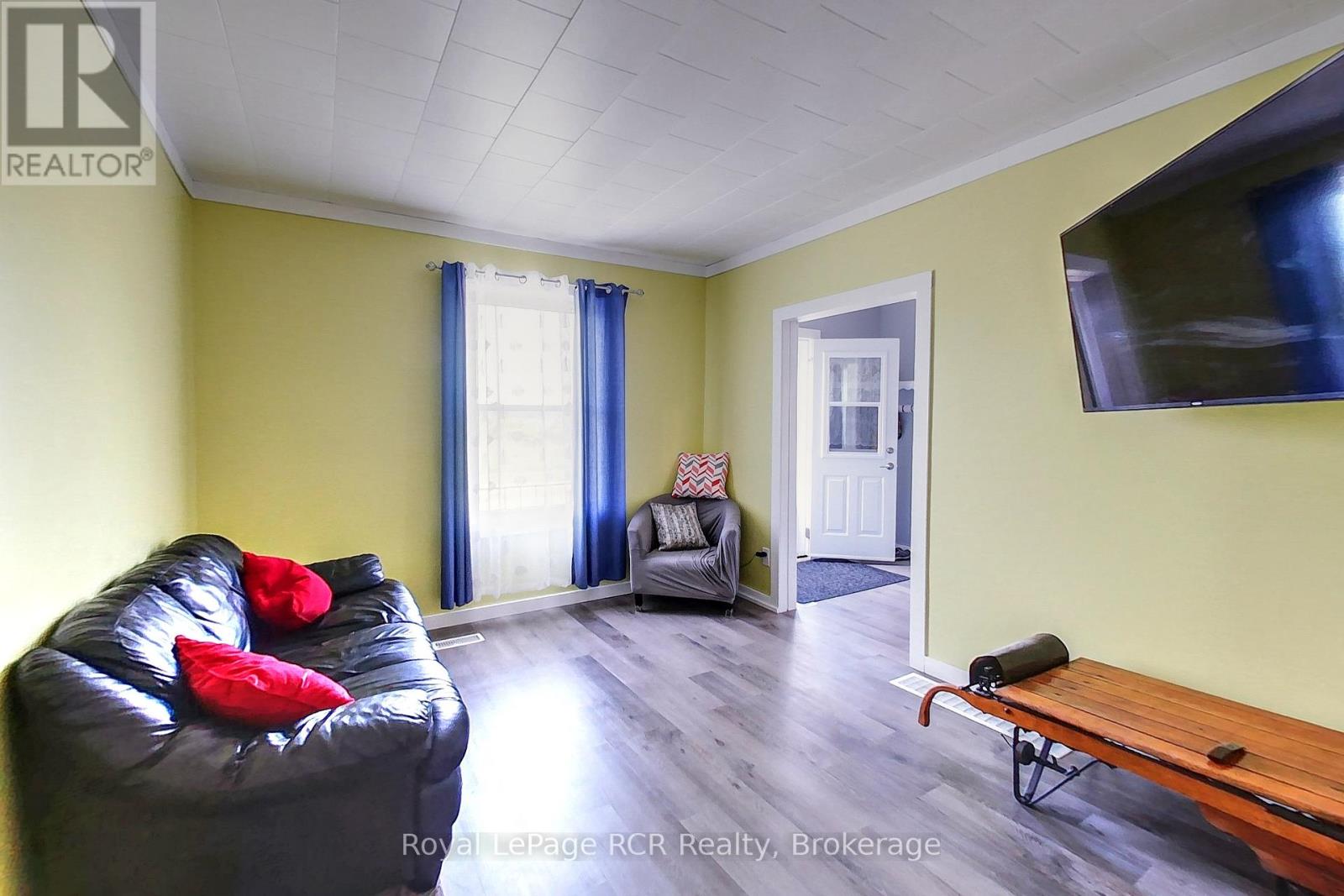 2245 3rd Avenue E, Owen Sound, Ontario  N4K 2M5 - Photo 14 - X12282238