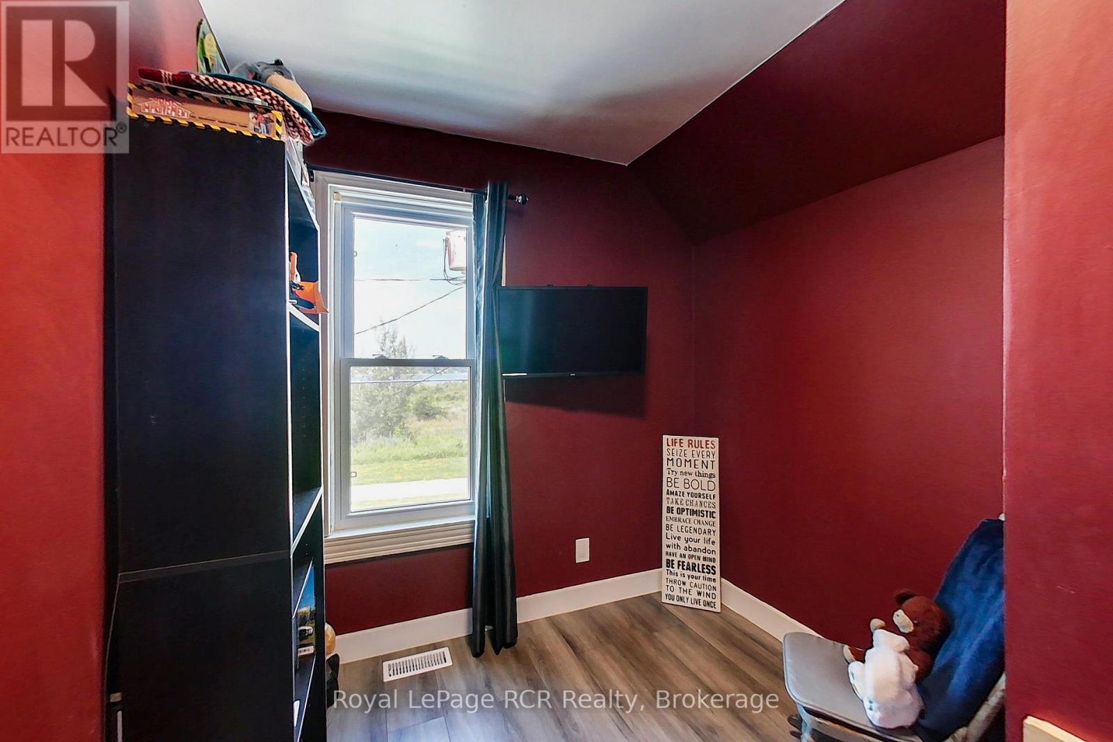 2245 3rd Avenue E, Owen Sound, Ontario  N4K 2M5 - Photo 22 - X12282238