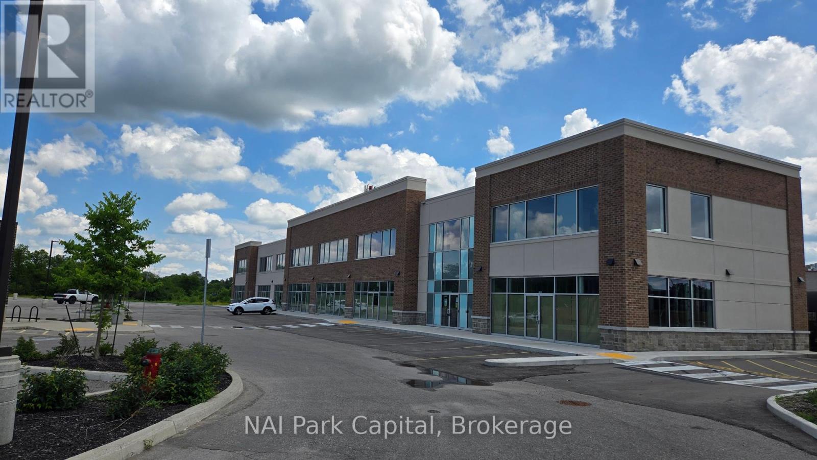 201 - 561 York Road, Guelph, Ontario  N1E 3J3 - Photo 1 - X12282241
