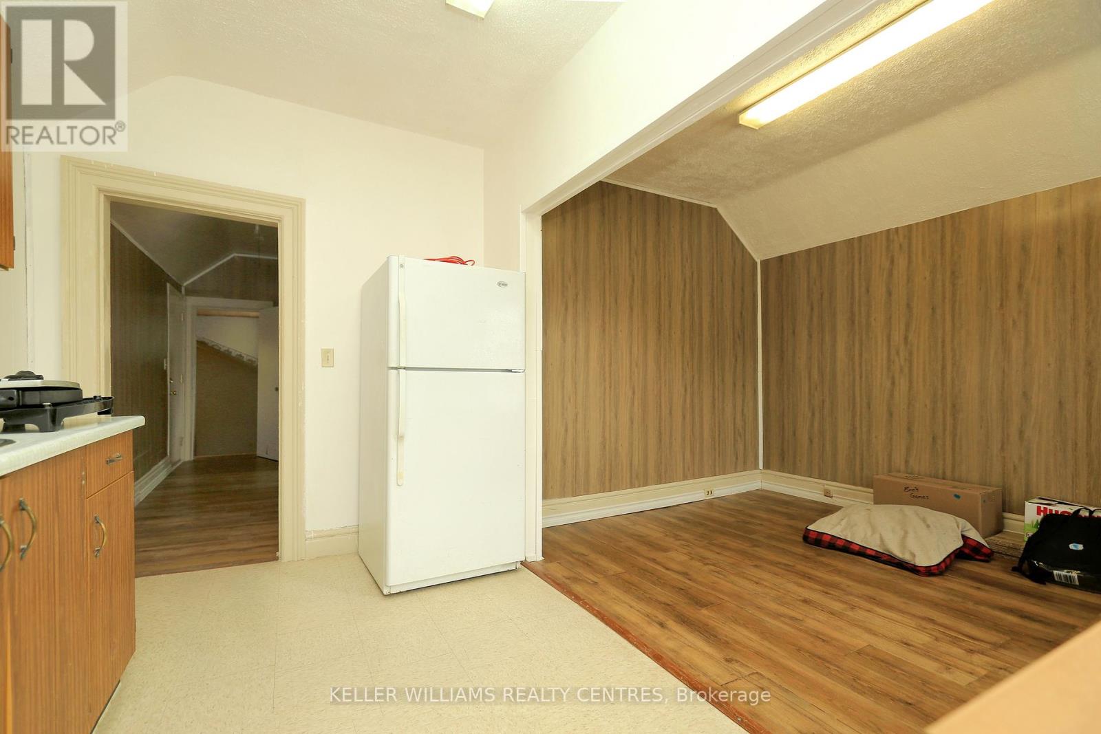 329 Josephine Street, North Huron, Ontario  N0G 2W0 - Photo 8 - X12282187