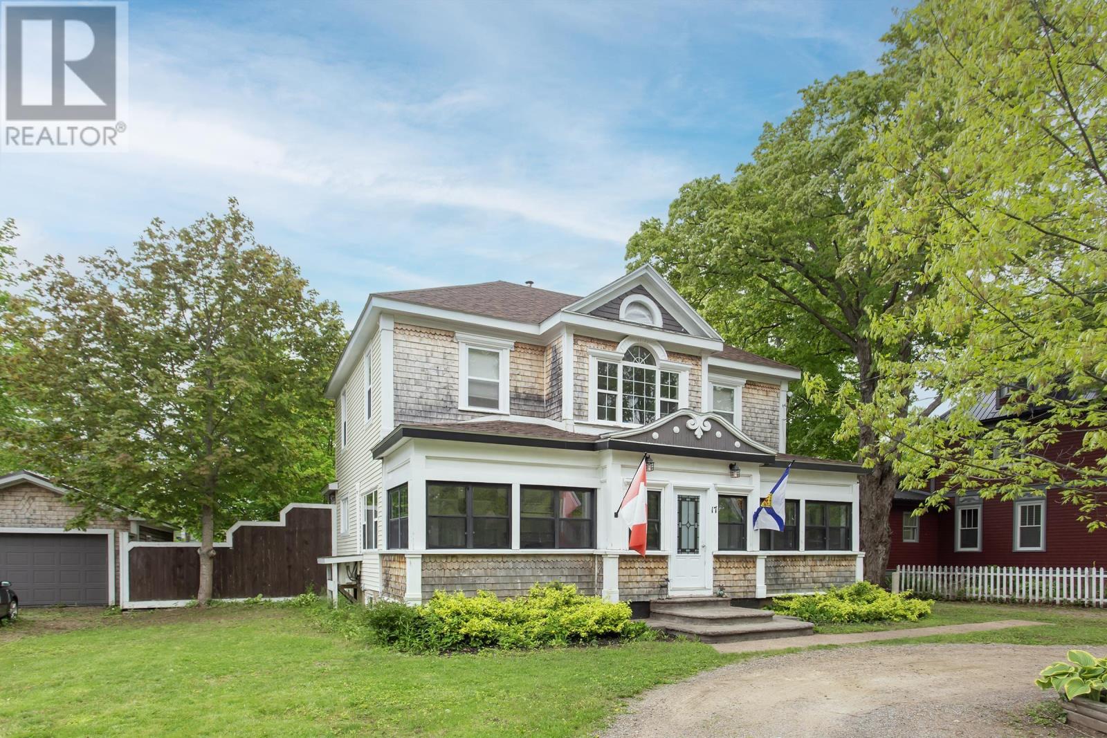17 Queen Street, Middleton, Nova Scotia  B0S 1P0 - Photo 1 - 202507931