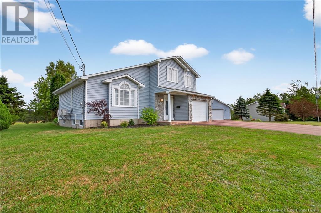 Property at 250 Henri image 2