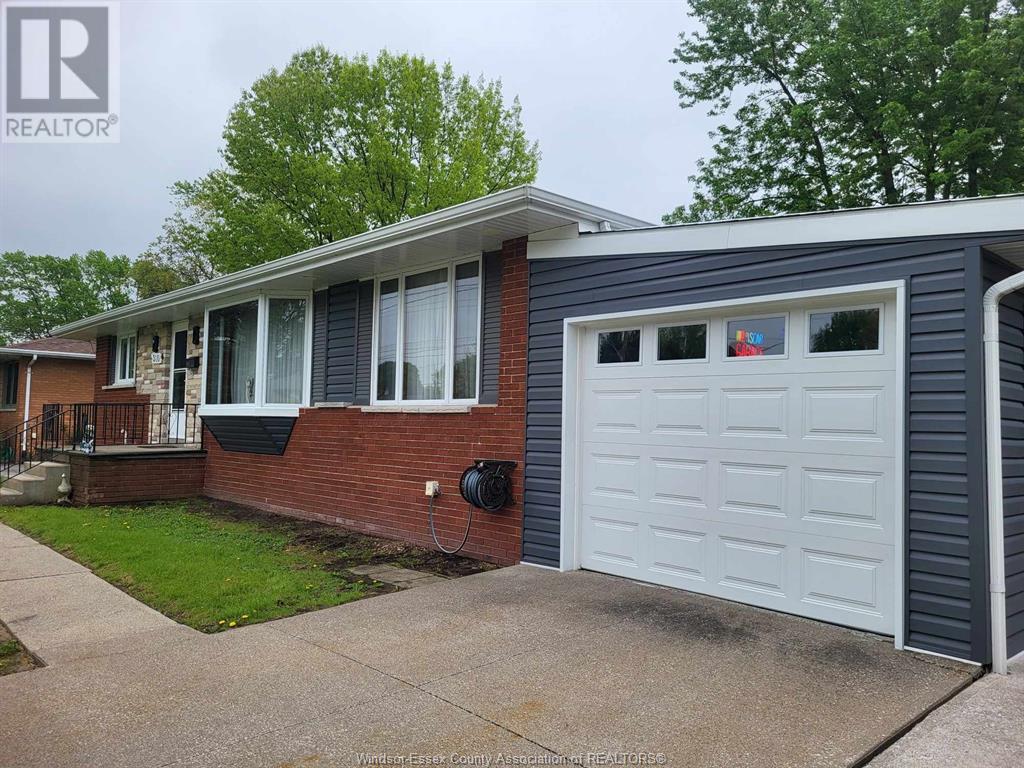 Property at 310 MARTIN LANE image 3