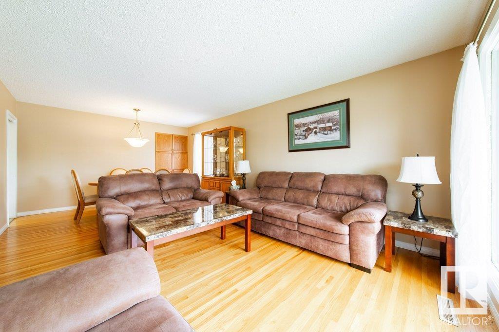 Property at 15629 83 AV NW image 4