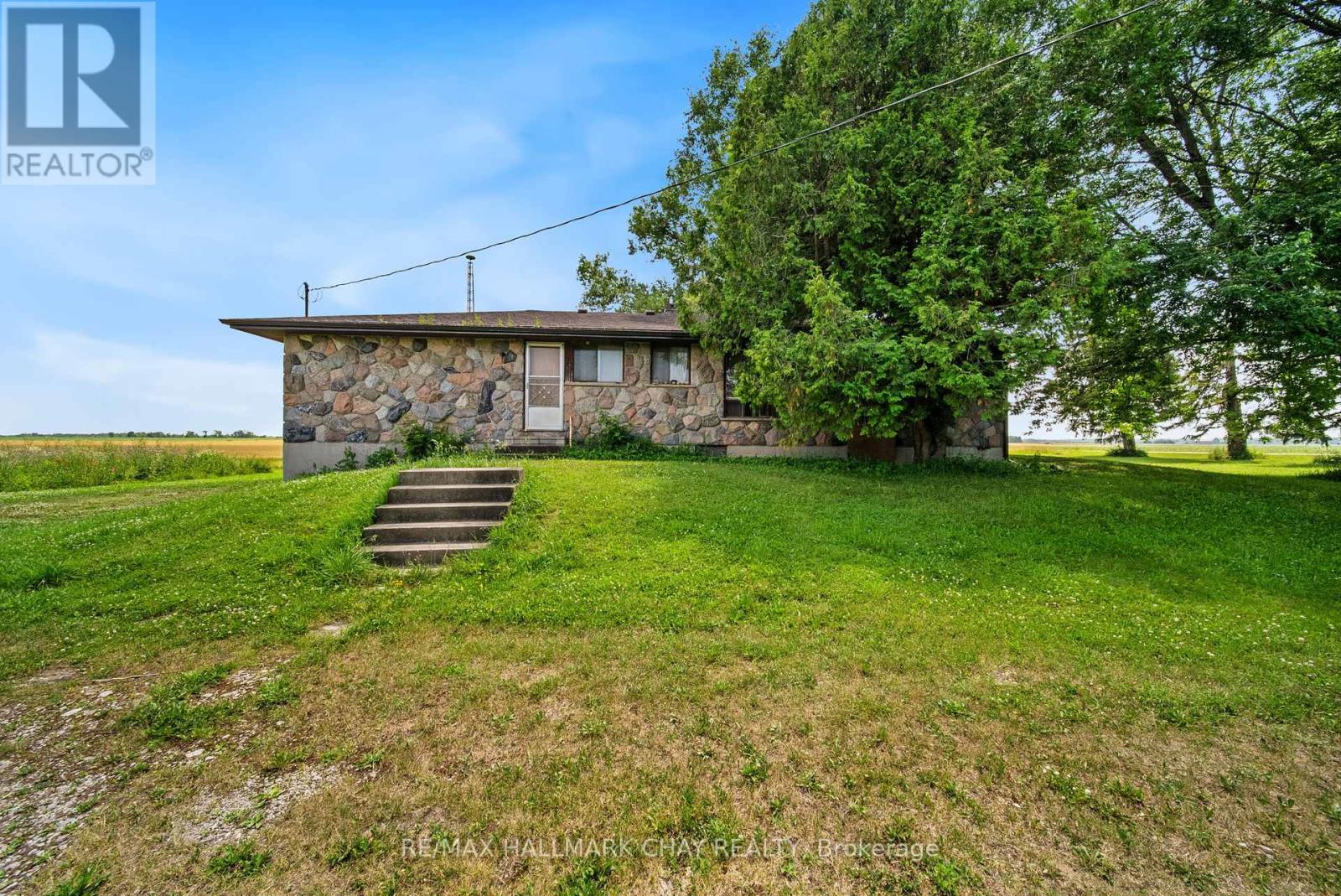 Property at 2247 15/16 SDRD S SUNN image 1