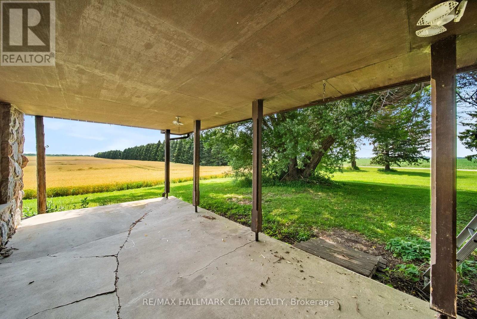 Property at 2247 15/16 SDRD S SUNN image 5