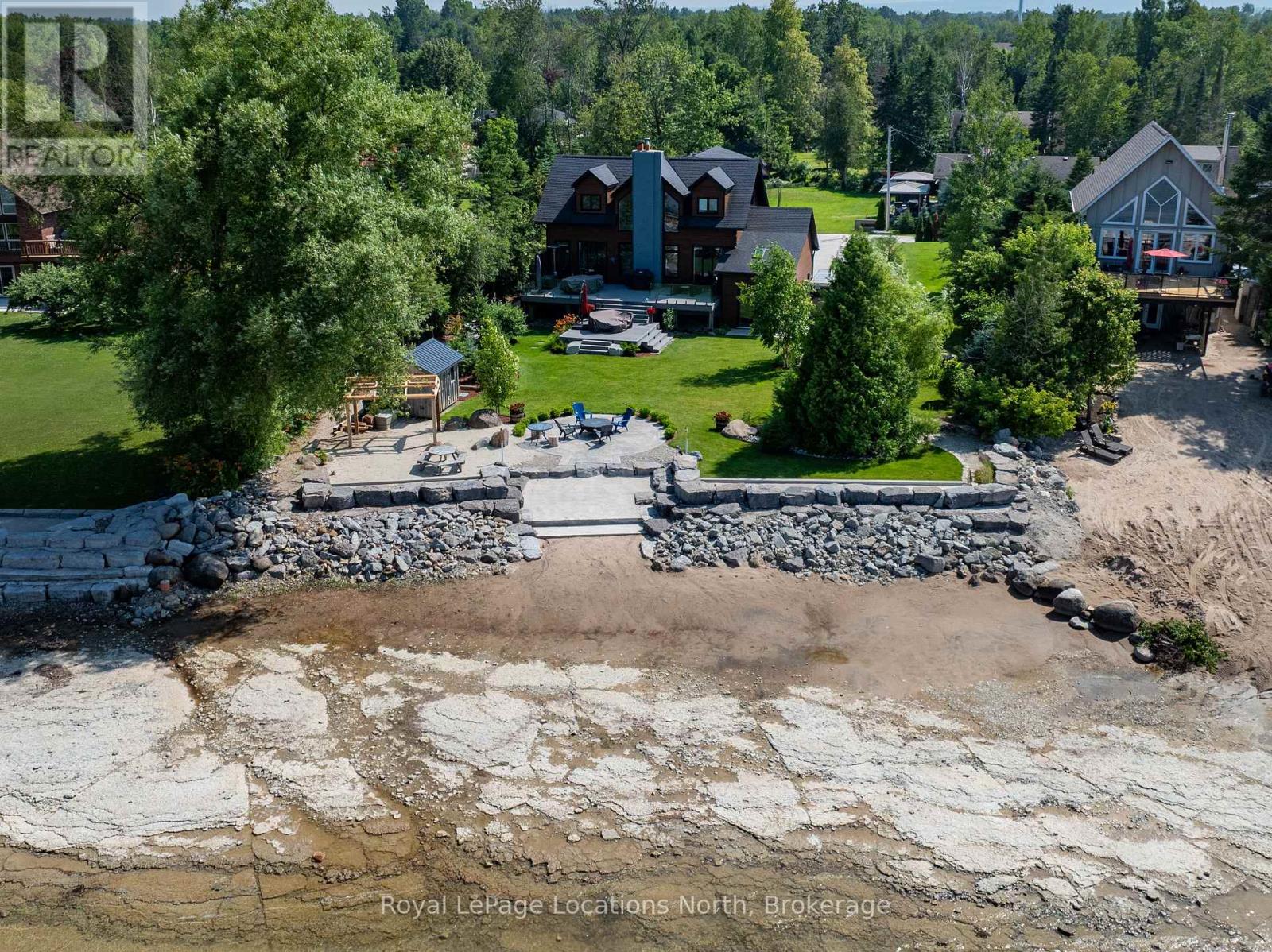 33 D Lane, Collingwood, Ontario  L9Y 0X2 - Photo 2 - S12282290