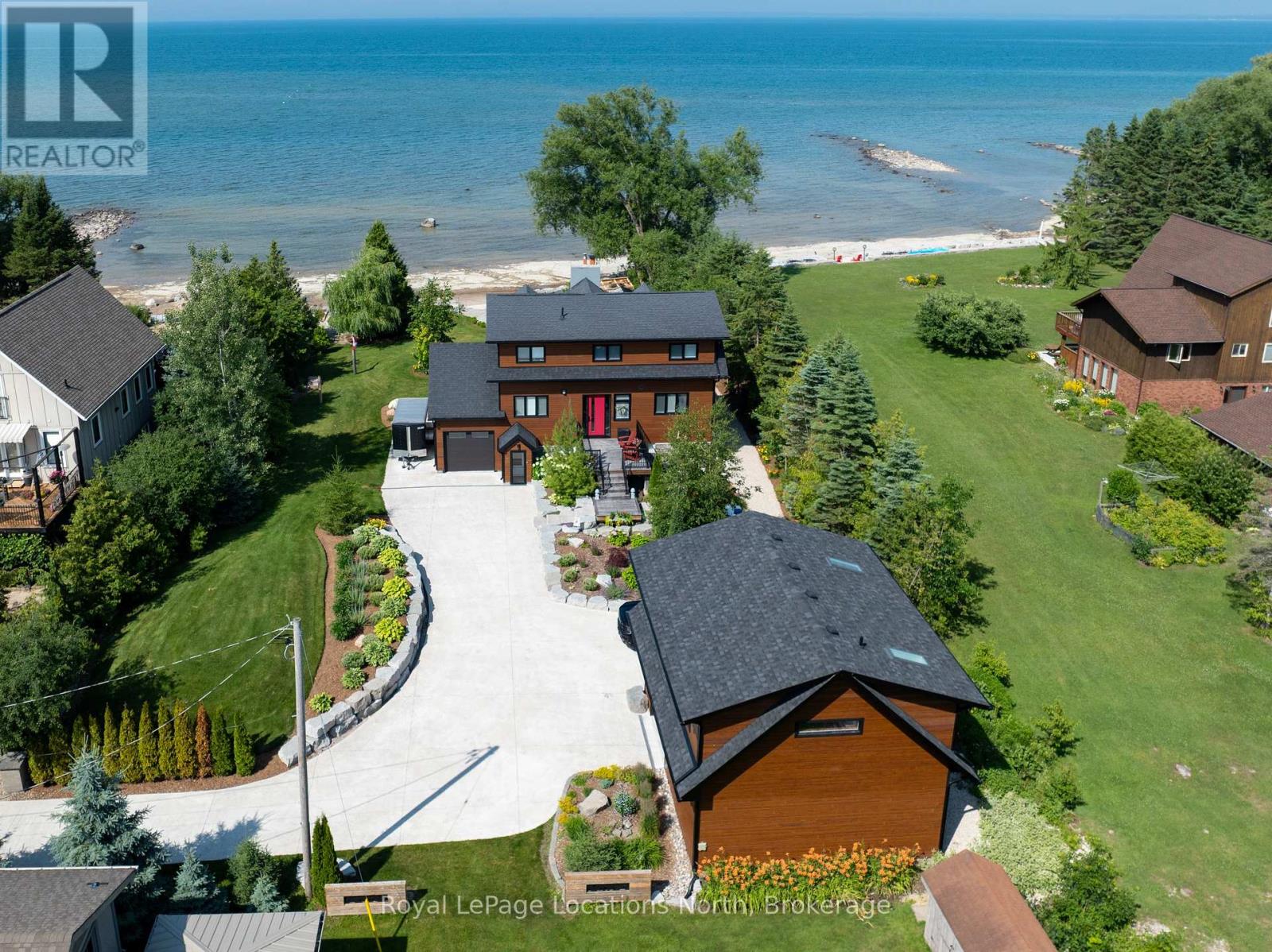 33 D Lane, Collingwood, Ontario  L9Y 0X2 - Photo 3 - S12282290