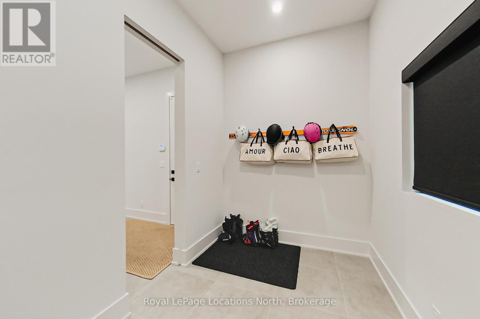 74 Arthur Street E, Blue Mountains, Ontario  N0H 2P0 - Photo 16 - X12282292