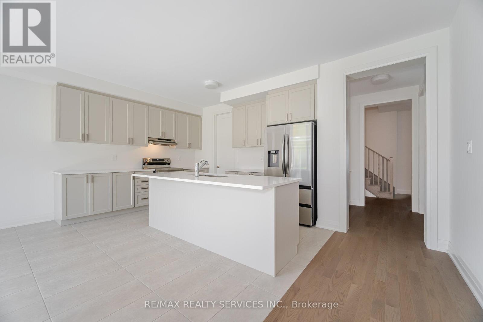 Property at 16 PRIMROSE HEIGHTS image 2