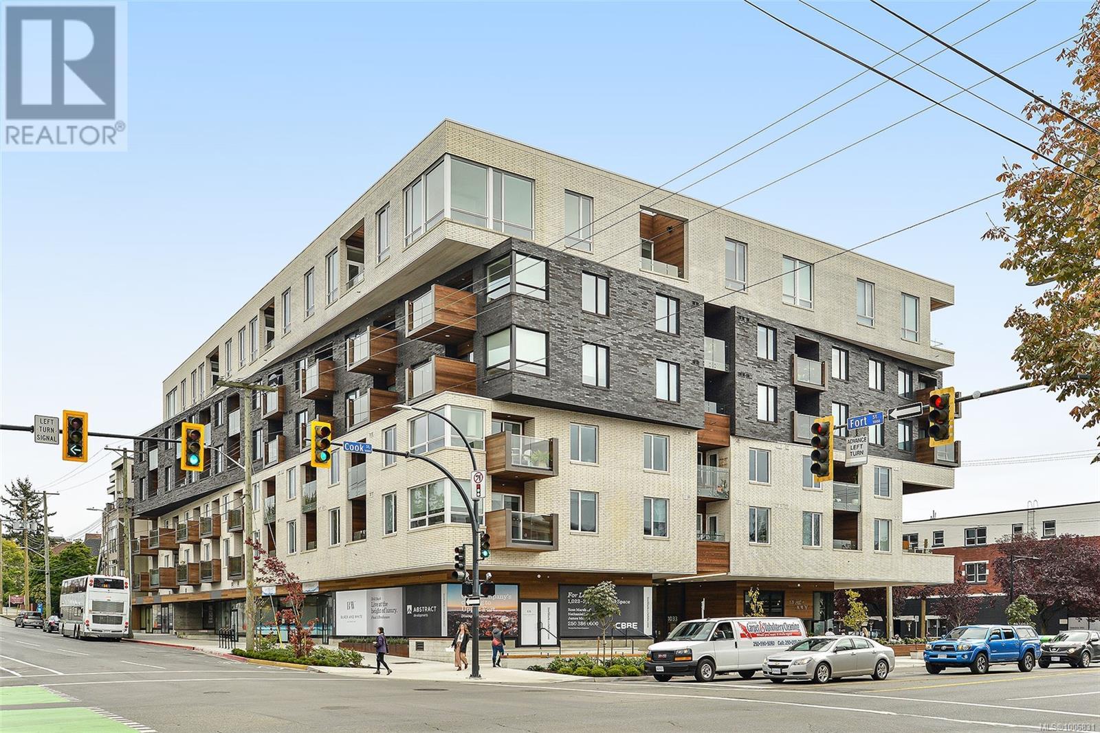 211 1033 Cook St, Victoria, British Columbia