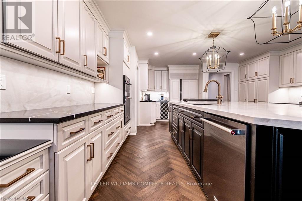 76 Adriatic Boulevard, Hamilton, Ontario  L8G 5C6 - Photo 13 - X12282375