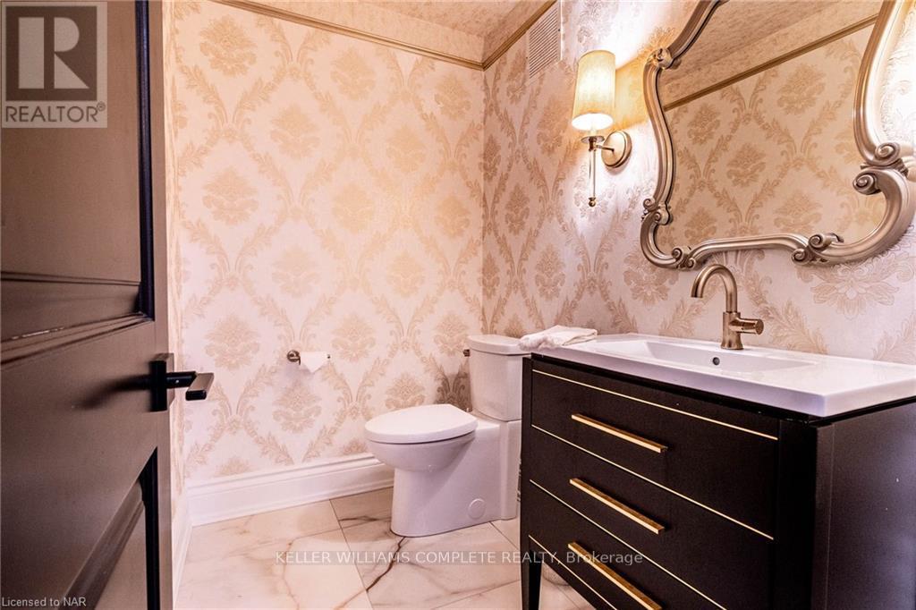 76 Adriatic Boulevard, Hamilton, Ontario  L8G 5C6 - Photo 8 - X12282375