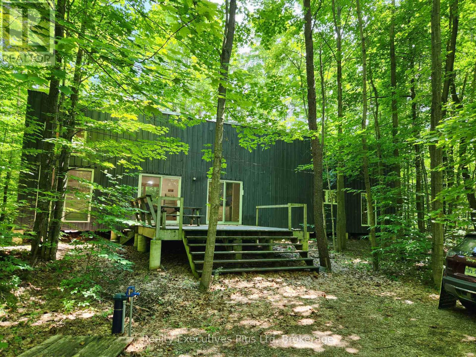 2 ZHINGOS MIIKAANS LANE, Christian Island 30, Ontario