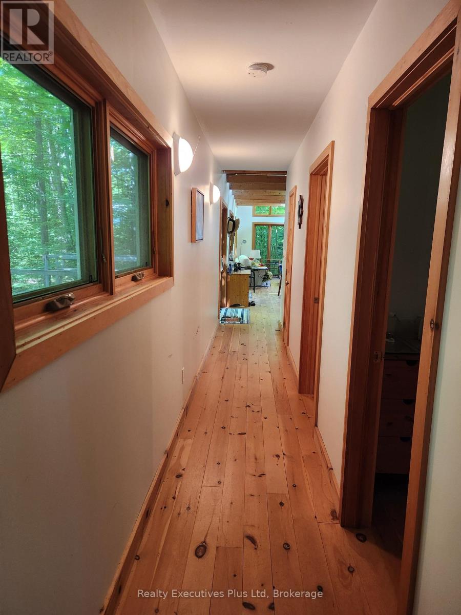 2 Zhingos Miikaans Lane, Christian Island 30, Ontario  L9M 0A9 - Photo 8 - S12282346