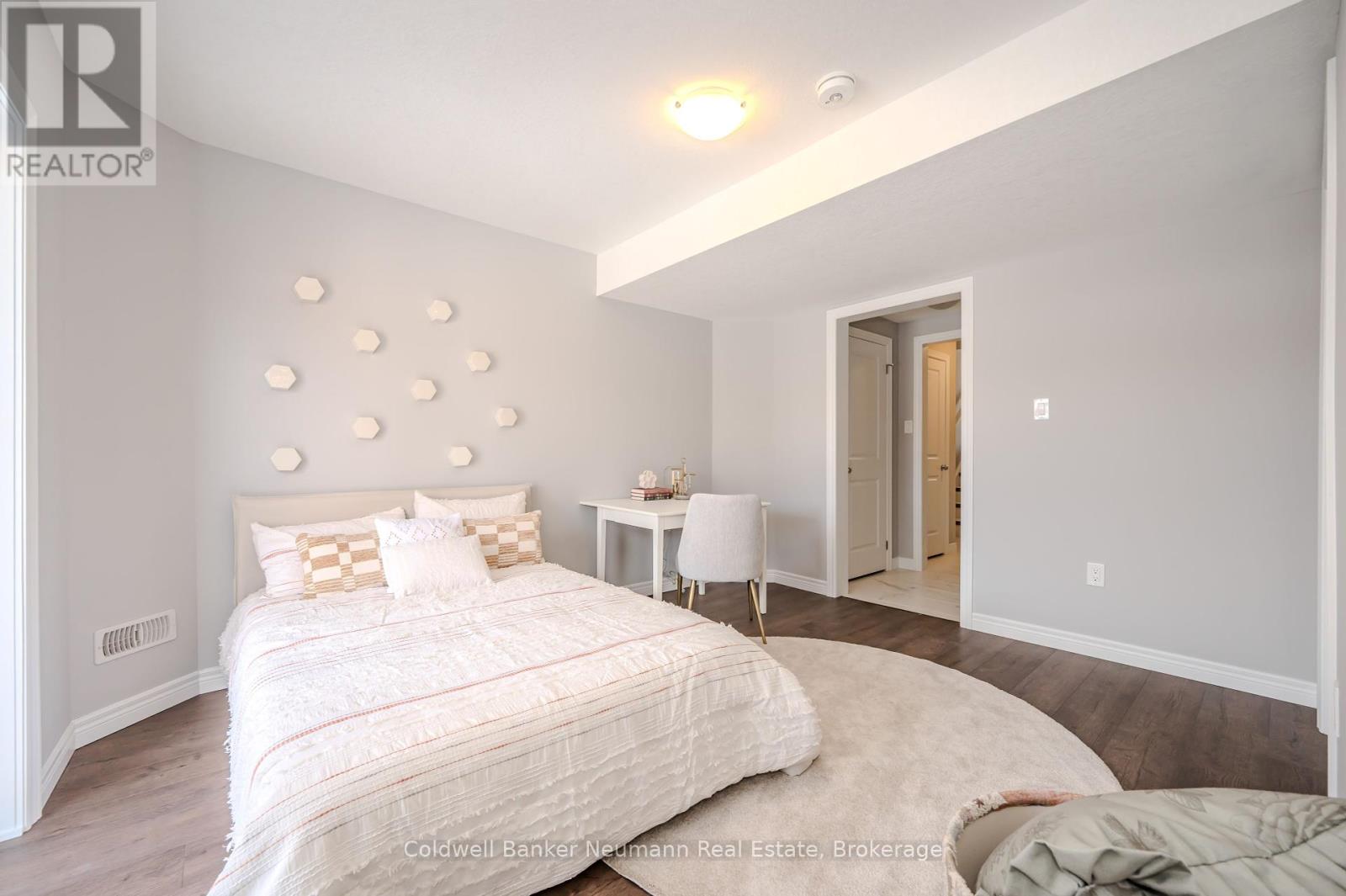 5 Sora Lane, Guelph, Ontario  N1E 0T4 - Photo 14 - X12282374